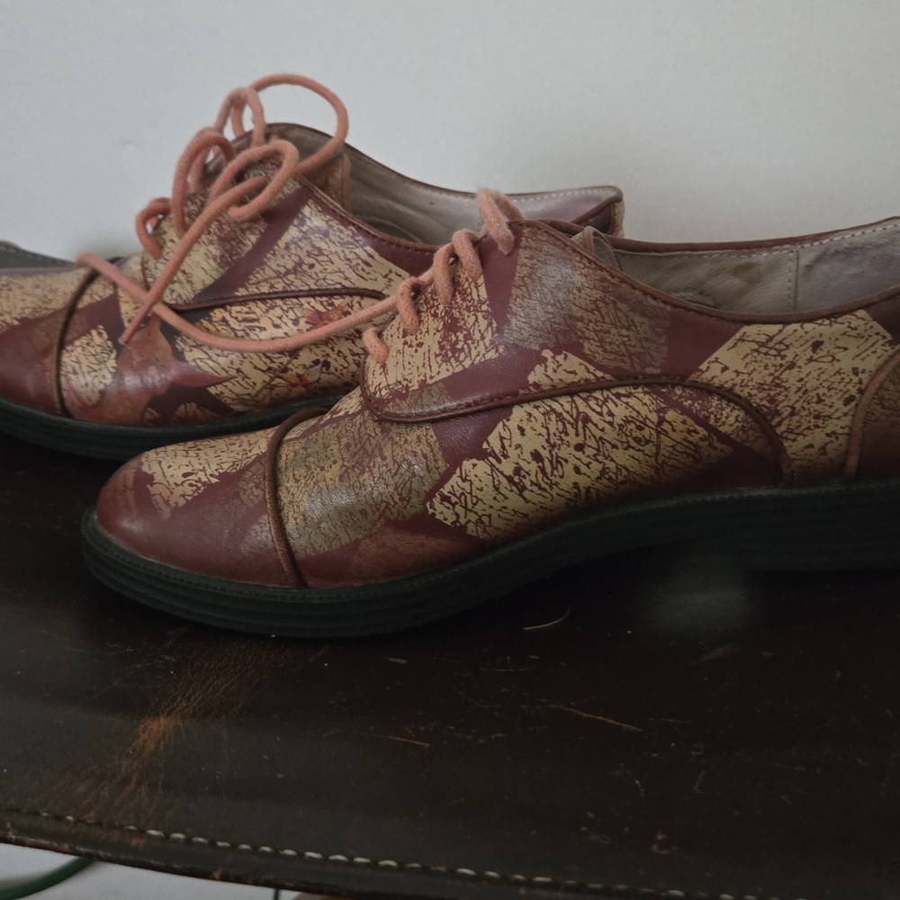 Script Design Oxford Shoes